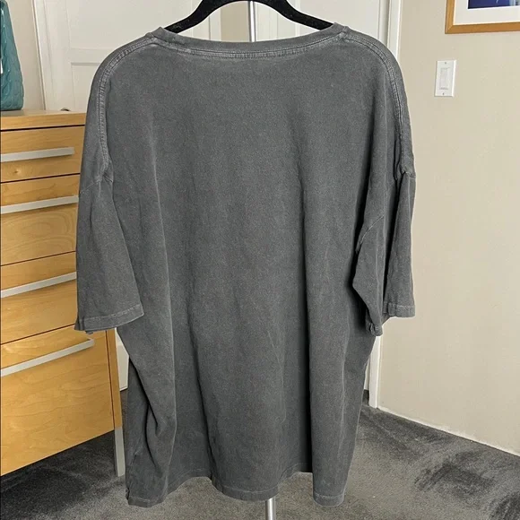 Billabong Tee - Cosmic Garden Oversized with Vibrant Skull Design - XL - Picture 7 of 13